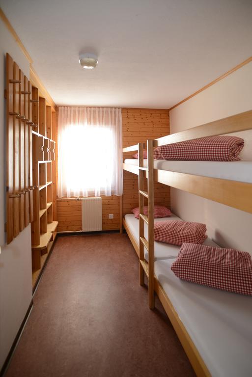 Erlebacherhus Lenzerheide/Lai Zimmer foto